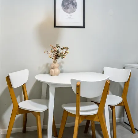 Daire Your Sweet In Near Opera